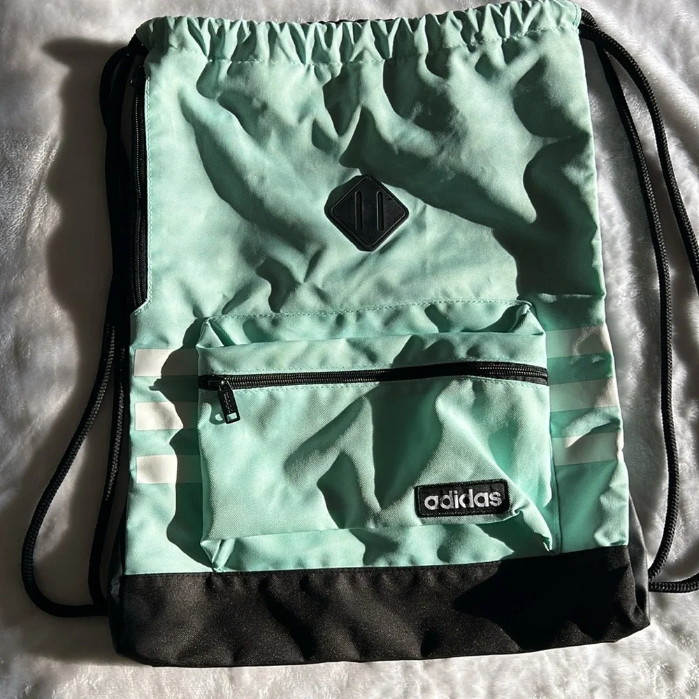 EUC Adidas Unisex Light Green Mint Green and Black Drawstring Backpack 18” 🦖